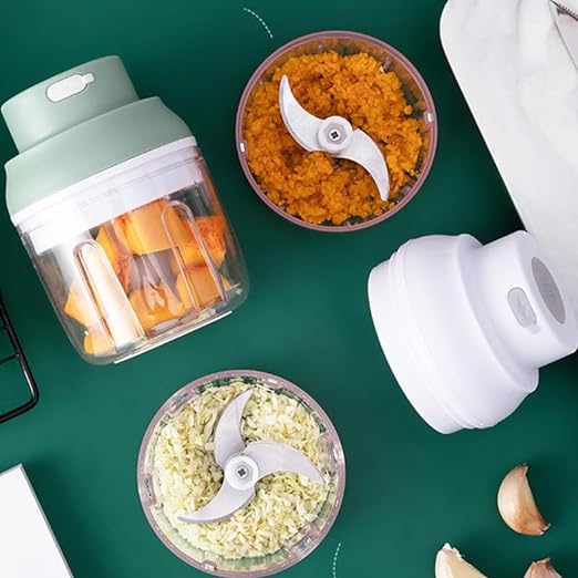Mini Electric Garlic Chopper Multi-function Food Chopper USB Charging Wireless Garlic Grinder Mincer Cutter for Chopping Vegetables Fruits Onions Garlics Salad Boneless Meat