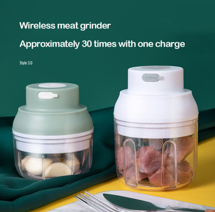 Mini Electric Garlic Chopper Multi-function Food Chopper USB Charging Wireless Garlic Grinder Mincer Cutter for Chopping Vegetables Fruits Onions Garlics Salad Boneless Meat